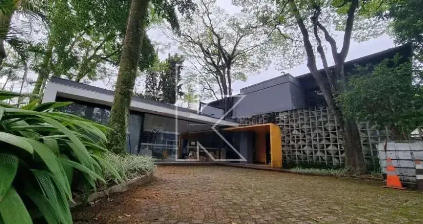Casa comercial com 12 salas para alugar na Alameda Gabriel Monteiro da Silva, 2373, Jardim América, São Paulo