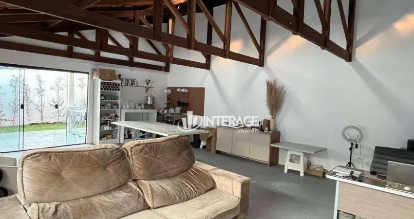 Casa com 3 Quartos à venda, 169 m² por R$ 835.000 - Santa Felicidade - Curitiba/PR