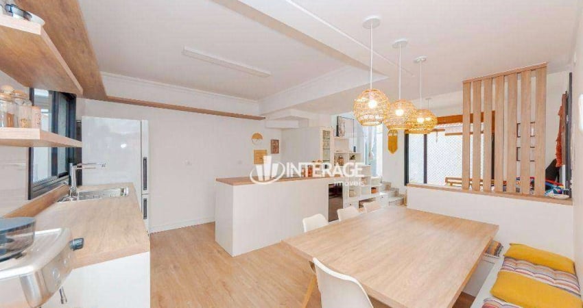 Sobrado com 3 Quartos para alugar, 137 m² por R$ 6.168/mês - Santa Felicidade - Curitiba/PR