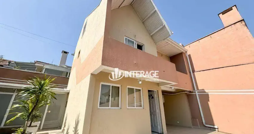 Sobrado com 3 Quartos para alugar, 185 m² por R$ 4.155/mês - São Braz - Curitiba/PR