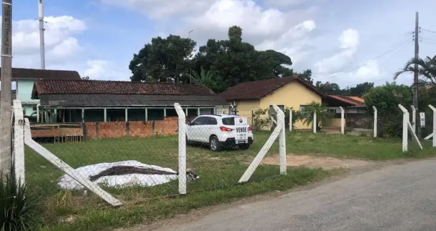 Terreno com 19,5m de frente, próx. da Univille e Instituto Federal de SC em São Francisco do Sul. Ideal para construção de geminados. Ref. 316