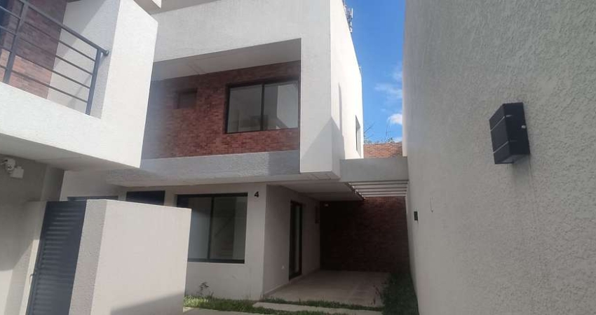 Sobrado Charmoso novo no Sta. Quitéria no CONDOMINIO RESIDENZ LAMM