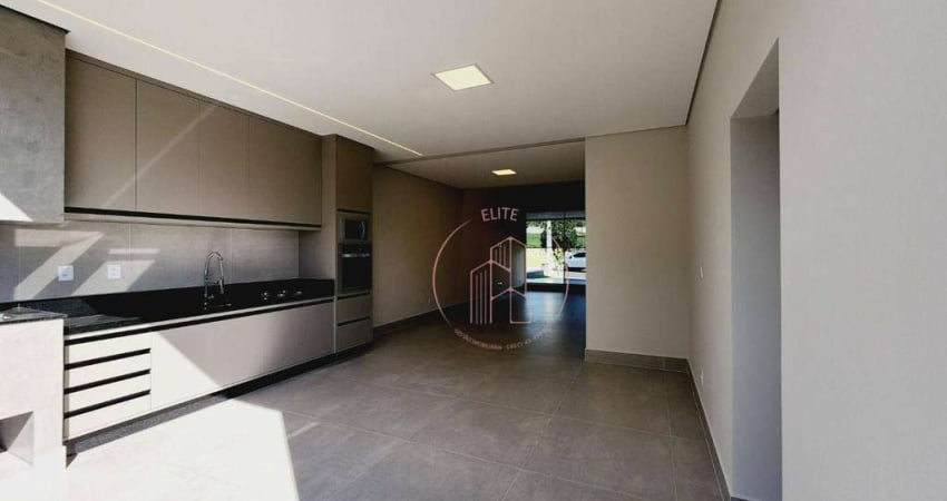 Casa terrea com cozinha gourmet e planejados no Condomínio Cyrela em Taubaté SP