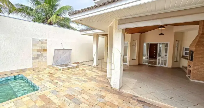 Belo sobrado com piscina no Condomínio Taubaté village