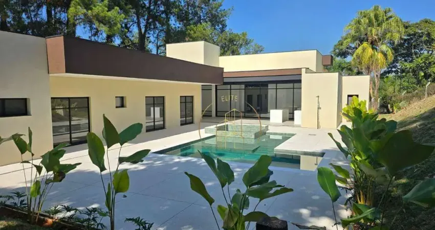 Oportunidade - Casa térrea, moderna e alto padrão no Condomínio Chacaras do Cataguá em Taubaté SP