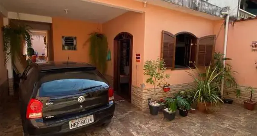 Casa com 2 quartos à venda na Castanheira (Barreiro), Belo Horizonte 