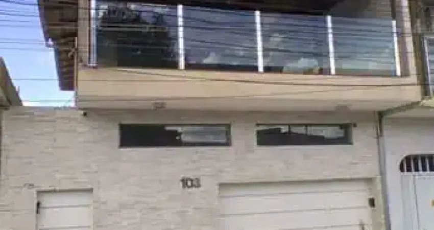 Casa com 3 quartos à venda no Industrial, Contagem 