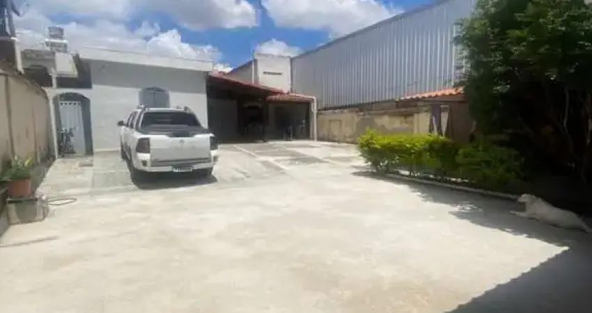 Casa com 3 quartos à venda no Cardoso (Barreiro), Belo Horizonte 