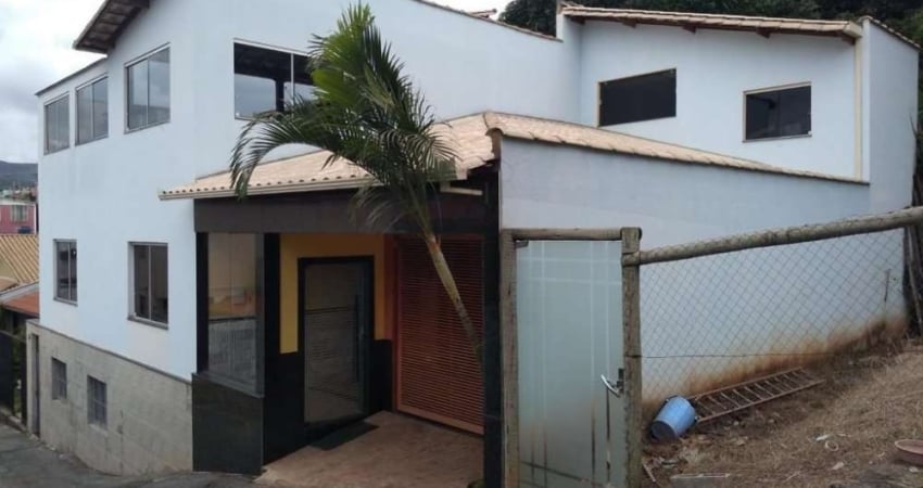 Casa com 5 quartos à venda na Castanheira (Barreiro), Belo Horizonte 