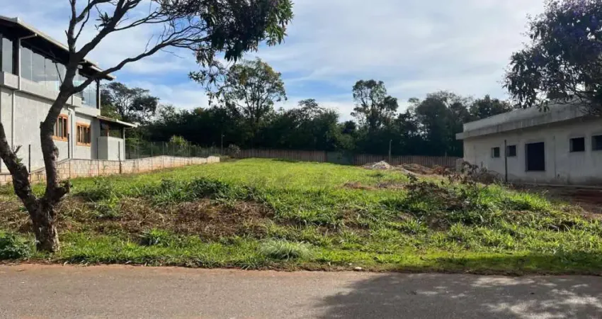 LOTE EM CONDOMÍNIO  Á VENDA NO SERRA DOS BANDEIRANTES