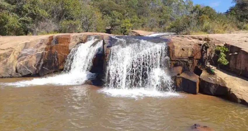 Fazenda à venda na Pedras, Medeiros, Itatiaiuçu