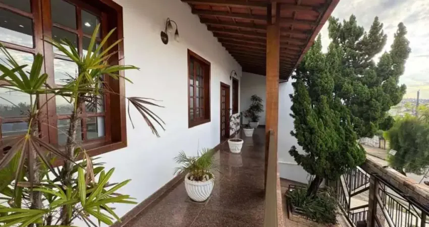 Casa com 3 quartos à venda na Rua Antônia Santos de Oliveira, Diamante, Belo Horizonte