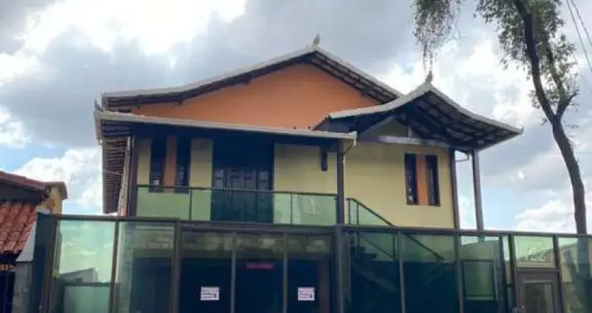 Casa com 6 quartos à venda na Rua Arthur Lourenço, Barreiro, Belo Horizonte