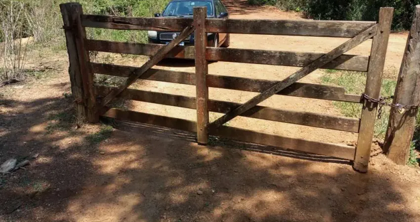 Fazenda à venda na Avenida Antônio Olinto, Centro, Curvelo