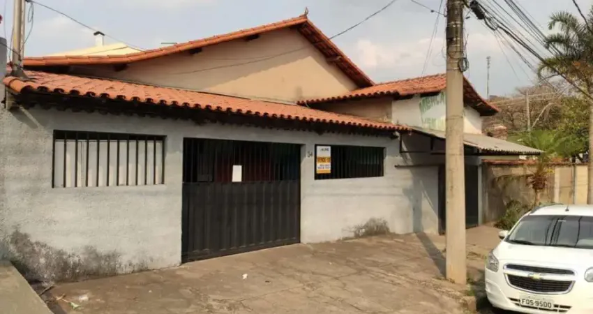 Casa com 3 quartos à venda na Rua Lupércio Paixão, Tirol, Belo Horizonte