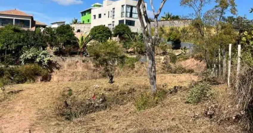 Terreno à venda na Rua Cascata, Recanto das Árvores, Ibirité