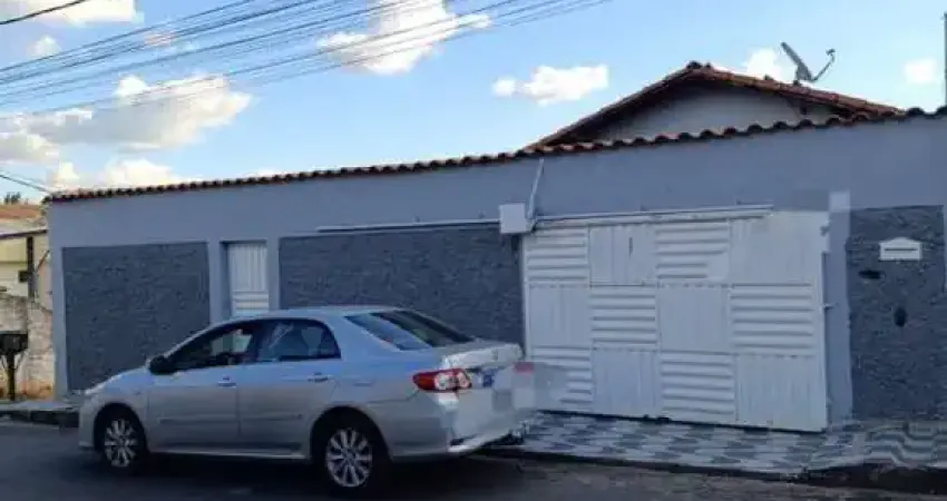 Casa com 3 quartos à venda na Rua Divinópolis, Conjunto Habitacional Homero Gil, Betim