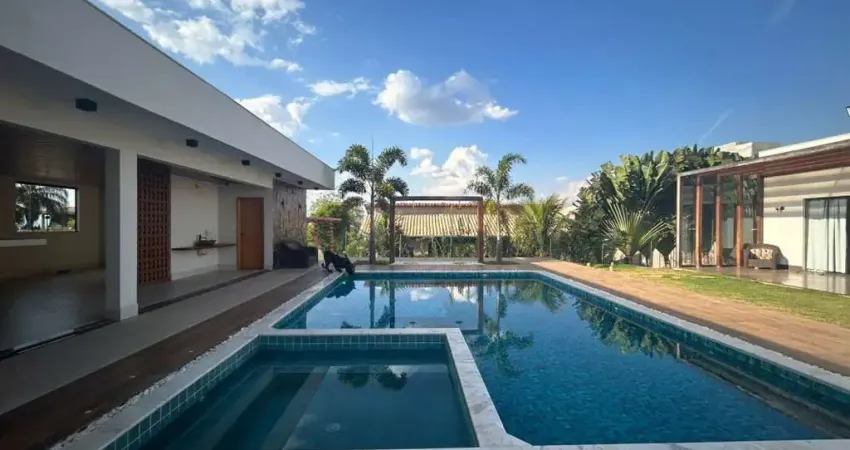 Casa em condomínio fechado com 3 quartos à venda na Rua Milton Campos, Condomínio Serra dos Bandeirantes, Mário Campos