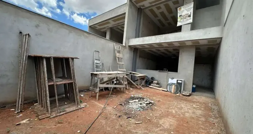 Casa com 2 quartos à venda na Rua Coqueiros, Monte Verde, Betim