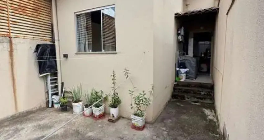 Casa com 2 quartos à venda na Rua Domingos Ferreira da Costa, Bela Vista, Mário Campos