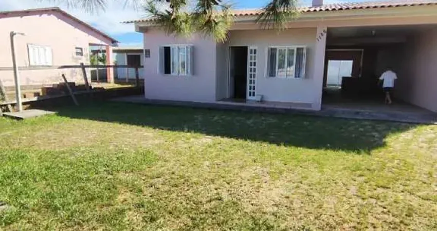 Casa para Venda em Torres, Praia Paraíso, 3 dormitórios, 2 banheiros