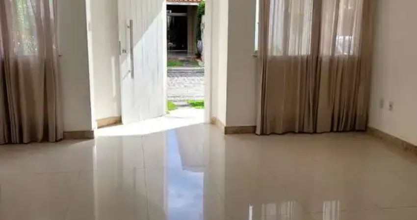 Casa residencial para Locação em condomínio fechado, Lagoa Salgada, Feira de Santana, 4 suítes, 3 salas, 5 banheiros, 1 vaga, 150m² área total.