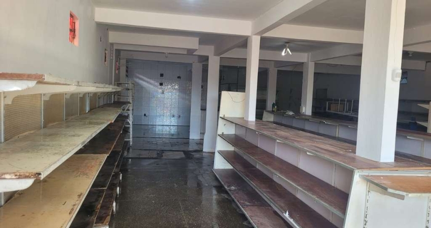 Galpão comercial para Locação em rua pública, Tomba, Feira de Santana, 1 sala, 1 banheiro, 360m² área total.