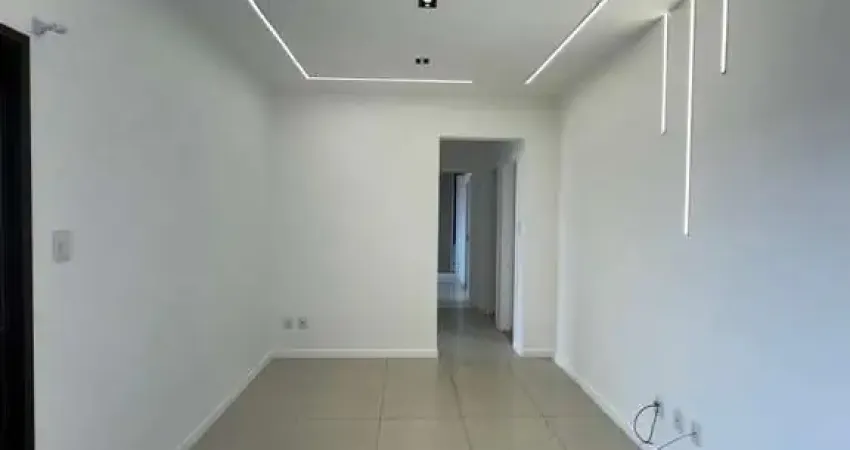 Apartamento na Santa Mônica, 3 Quartos, 1 Suíte, Armários Planejados, para Locação, no Condomínio Dom Vertical, em Feira de Santana.