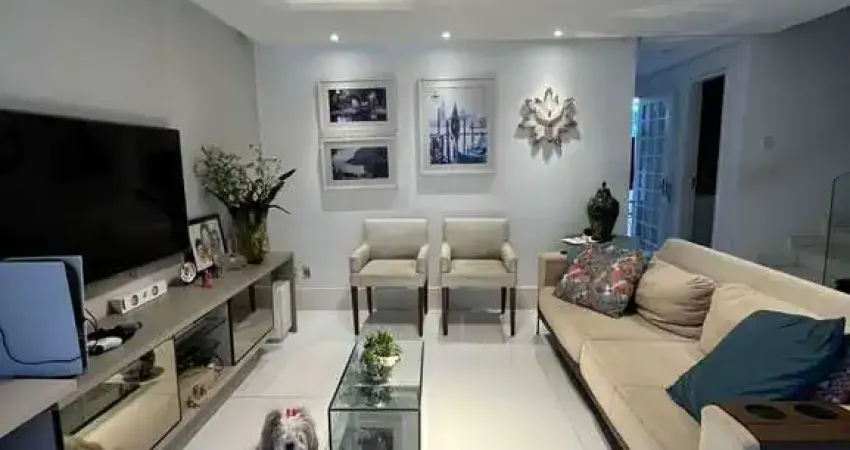 Casa Duplex na Santa Mônica, 3 Quartos, para Venda, em condominio fechado, em Feira de Santana, Área de 150 m².