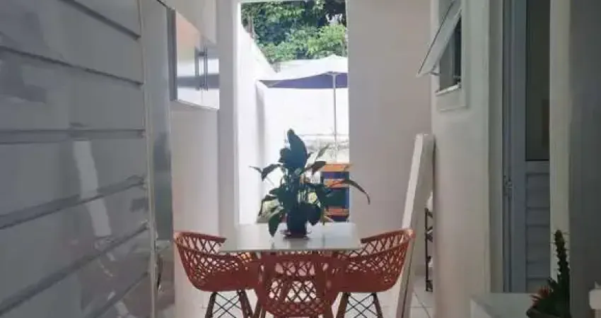 Casa residencial para Locação em condomínio fechado, Sim, Feira de Santana, 2 dormitórios, 1 sala, 1 banheiro, 2 vagas, 130m² construída.