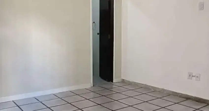 Casa residencial para venda em rua publica na brasília, feira de santana, 3 quartos, sendo 1 suíte, 2 salas, 2 banheiros, 1 vaga