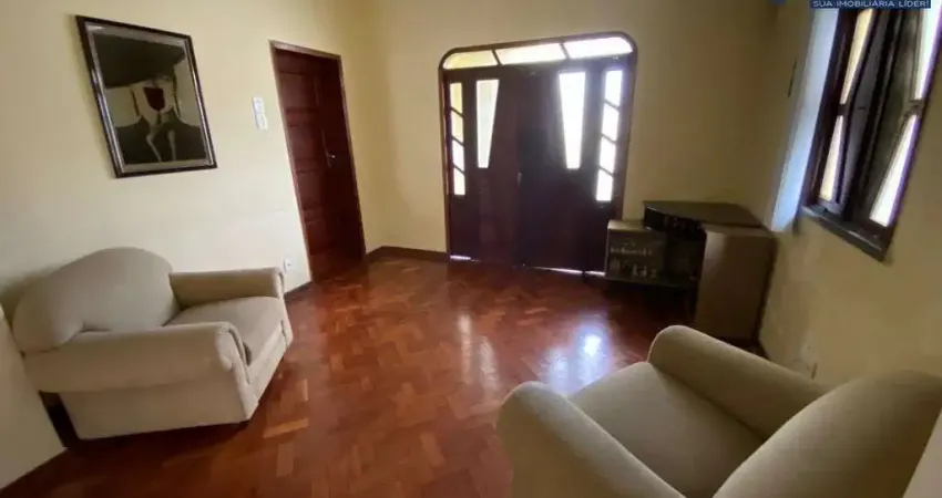 Casa comercial para venda na chácara são cosme, 3 quartos, quintal, em frente ao novo shopping centro oeste do feiraguay, em feira de santana.