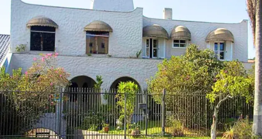 Excepcional imóvel com 814 m² para a sua residência ou negócio no capão da imbuía!