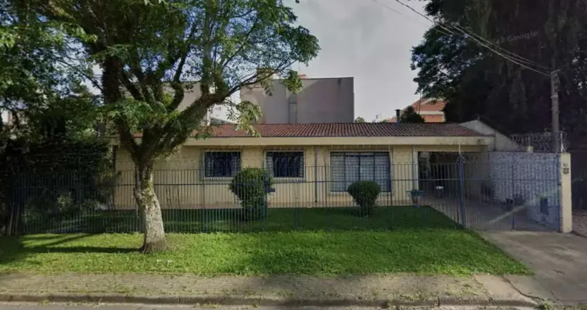 Casa à venda na Rua Gustavo Schier, 218, Novo Mundo, Curitiba