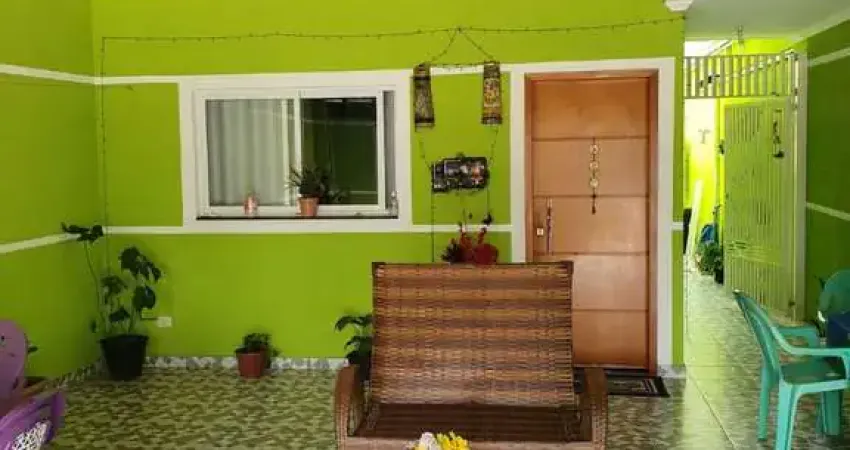 Sobrado de 200m² de área construída á venda no Jardim Rodolfo