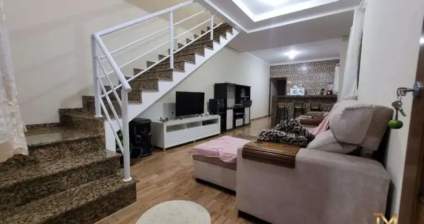 Sobrado a venda | 3 dormitórios (1 suíte) | 3 banheiros | 190m² | 2 vaga