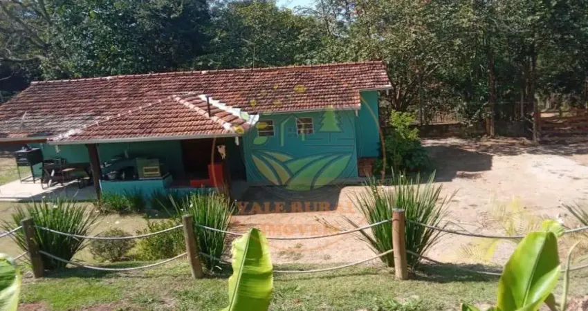 EXCENTE SÍTIO DE 6 ALQUEIRES EM SJCAMPOS COM MUITAS BENFEITORIAS! ST00103