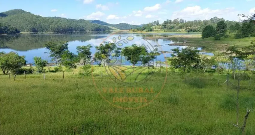 EXCELENTE FAZENDA COM 39,5 ALQUEIRES COM EUCALIPTO E REPRESA! FA00053