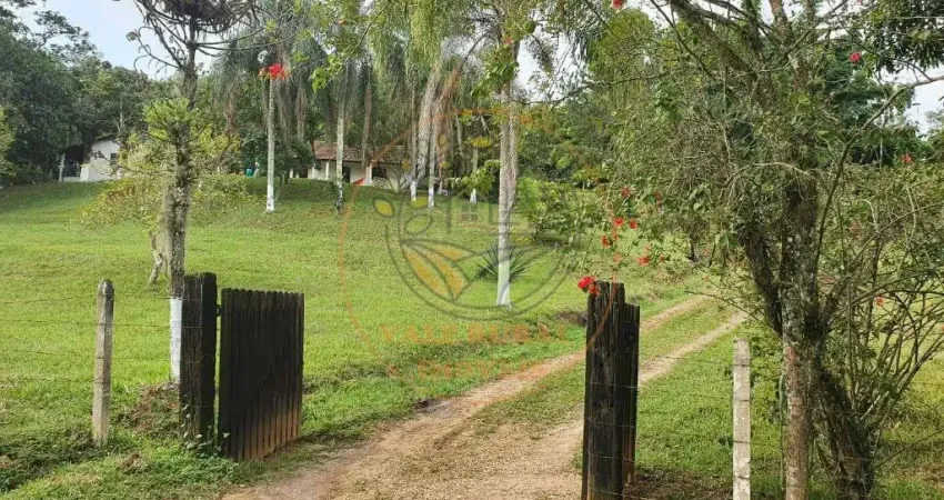 EXCELENTE CHÁCARA DE 10.000 M² EM CAÇAPAVA, OPORTUNIDADE!  CH00050