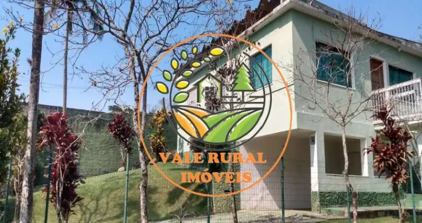 EXCELENTE CASA PRÓXIMA DA PRAIA COM TERRENO DE 2 LOTES EM CARAGUATATUBA! CA00008