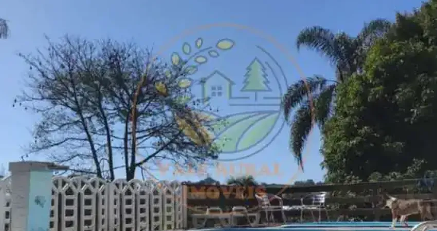EXCELENTE CHÁCARA COM ACESSO DIRETO A REPRESA EM IGARATÁ- SP  CH00379