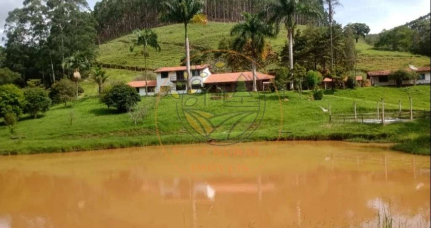EXCELENTE FAZENDA DE 208 HECTARES NO VALE DO PARAIBA - SP  FA00290