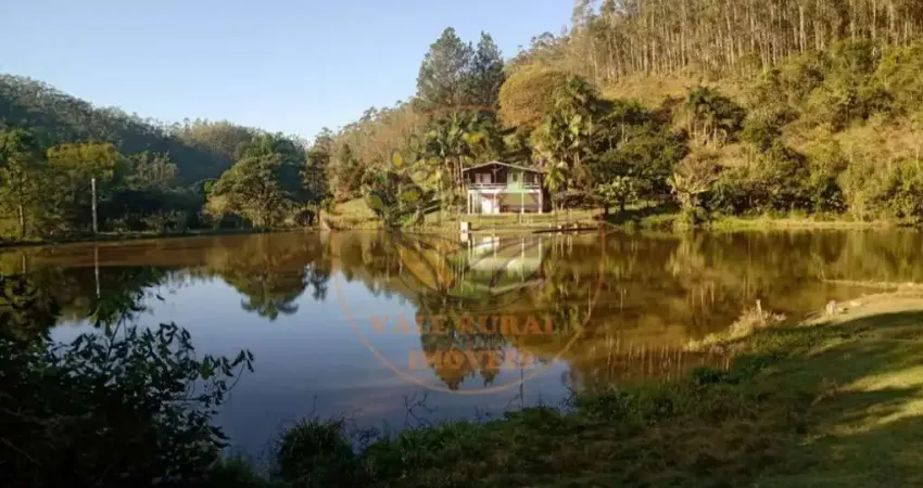 OPORTUNIDADE ÚNICA NO VALE DO PARAIBA! FAZENDA COM 150 HECTARES  FA00306