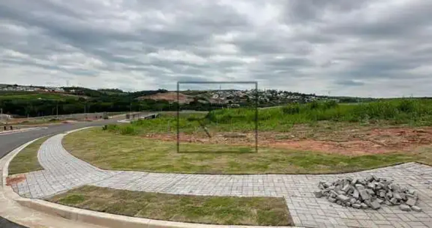 Terreno plano  de esquina de 521,14 m² à venda no Alphaville Dom Pedro Zero
