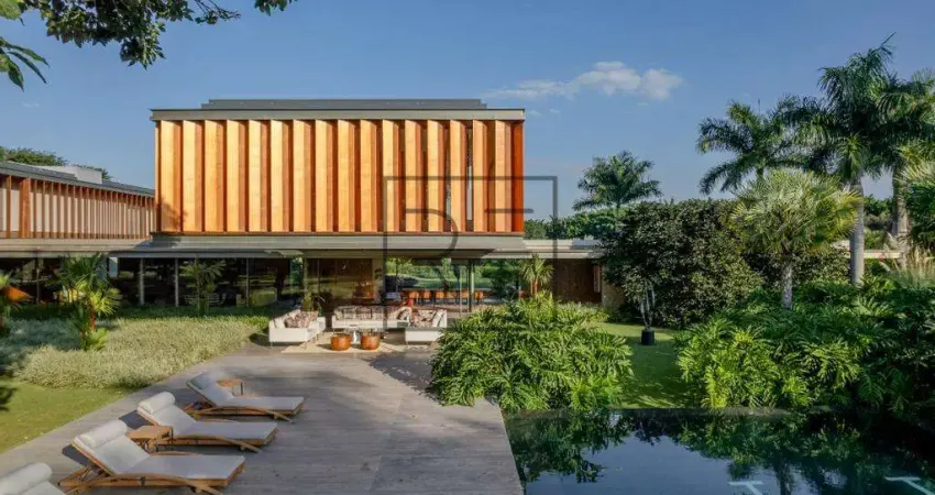 Casa em condomínio fechado com 4 quartos à venda no Chácaras Alpina, Valinhos 