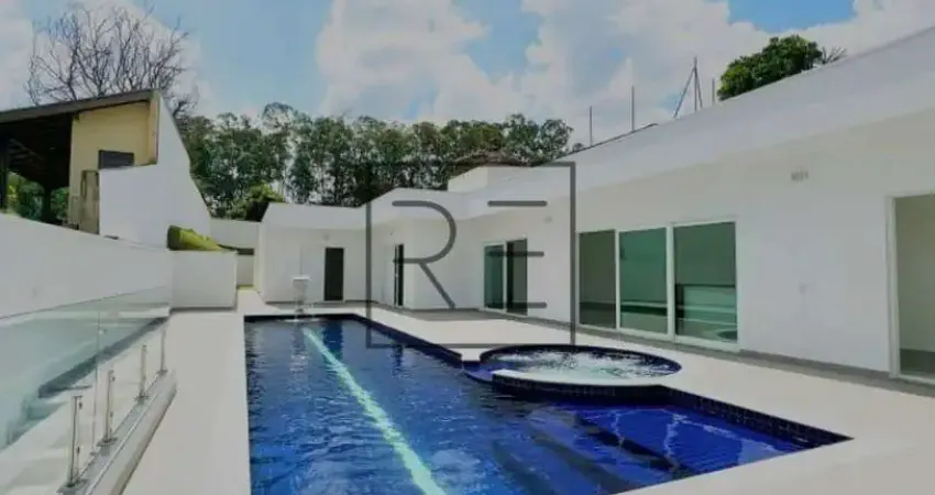 Casa a venda com 4 suítes no Condominio Marambaia em Vinhedo