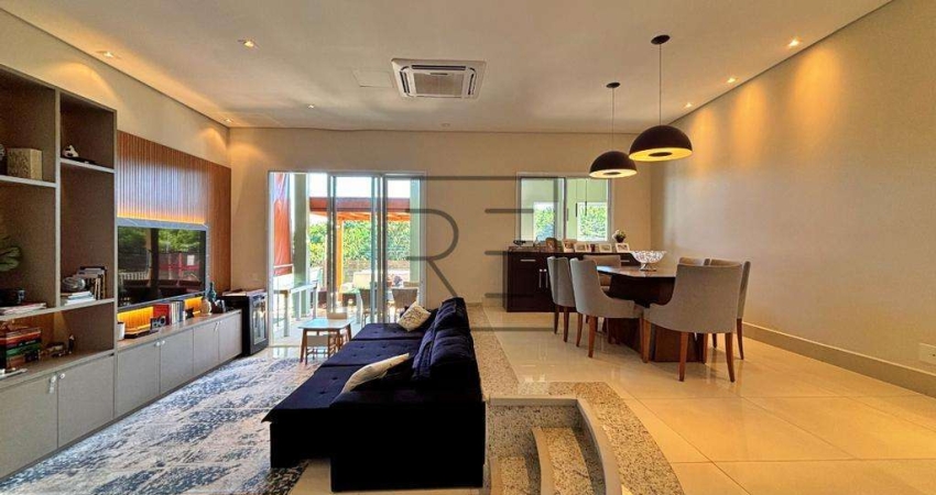 Casa à Venda com 4 suítes no Parque das Quaresmeiras, Campinas.