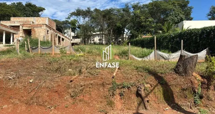 Lote á venda no condomínio valle do cedro em são joaquim de bicas