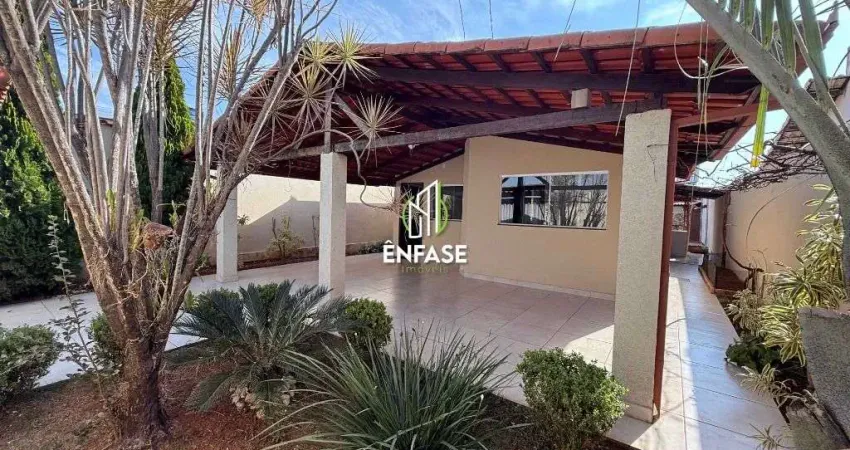 Casa com 4 dormitórios à venda, 110 m² por r$ 550.000,00 - fernão dias - igarapé/mg