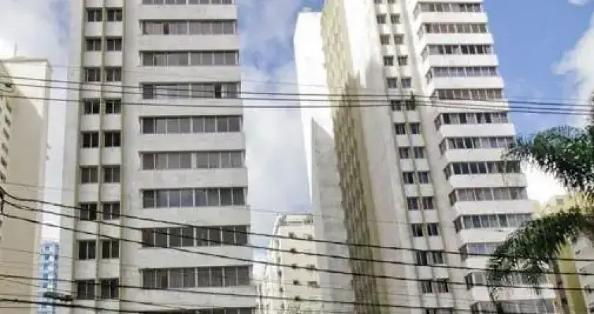 OPORTUNIDADE !!! amplo apartamento com sensação de casa no melhor pedaço do Paraiso